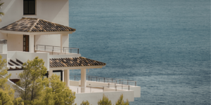Acheter un bien immobilier en bord de mer : 7 points clés à vérifier